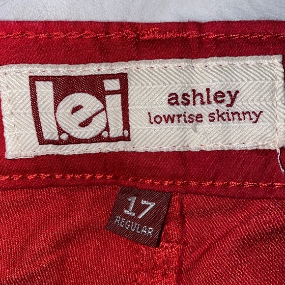 Super Skinny Jeans - Picture 2 of 4